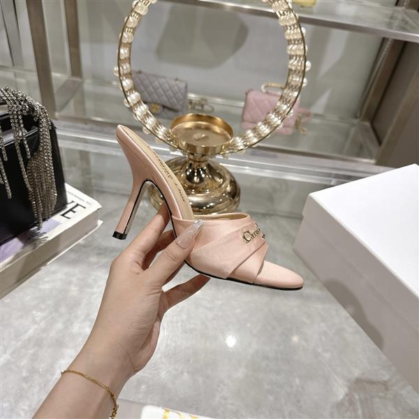 20251128184321438 250